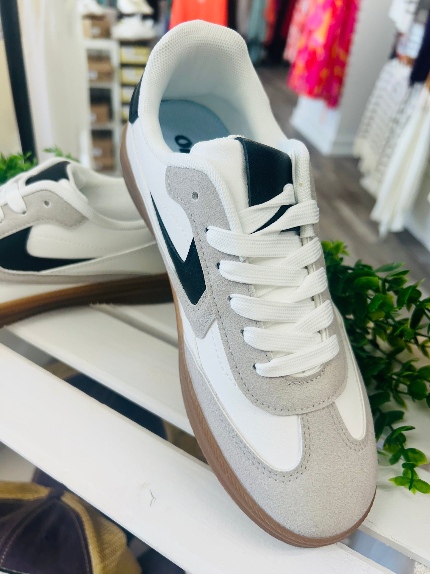 Light grey combo shoe