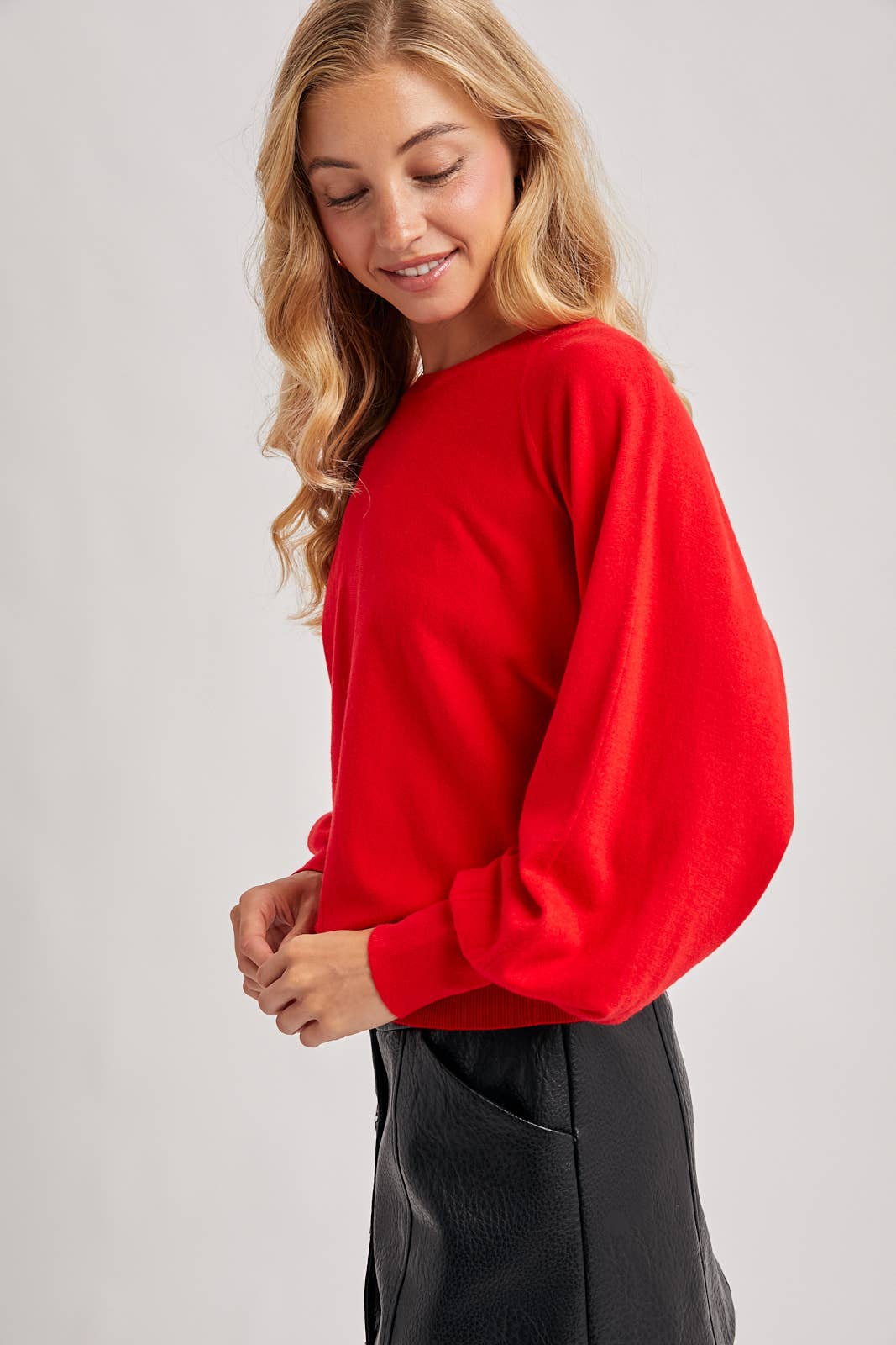 RUBY LIGHTWEIGHT KNIT SWEATER PULLOVER
