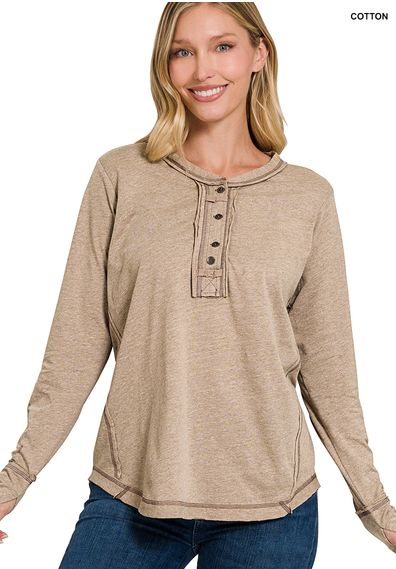 Thumb hole cuffs button closure long sleeve top