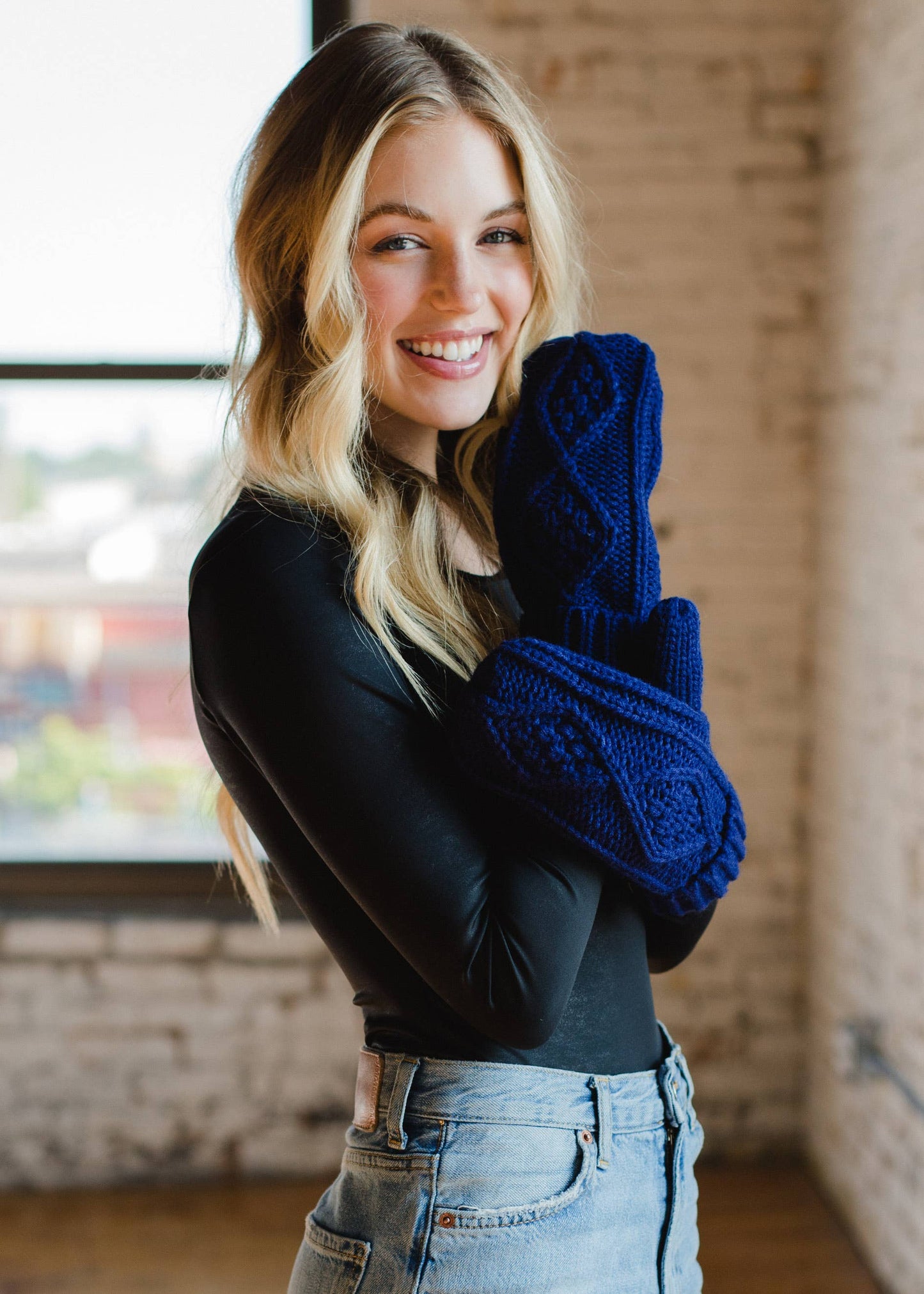 Royal Blue Cable Knit Mittens