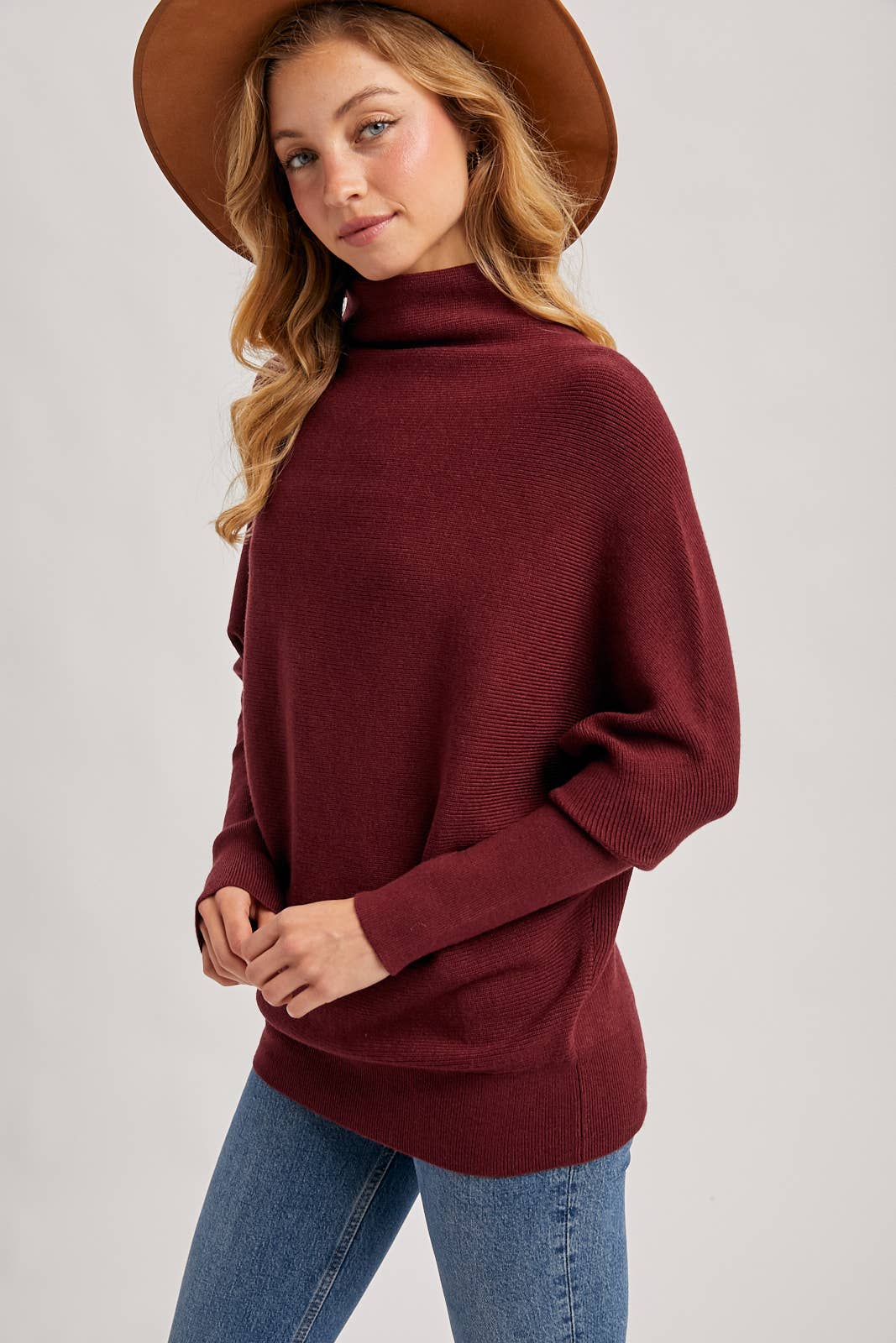MAROON SLOUCH NECK DOLMAN SLEEVED PULLOVER