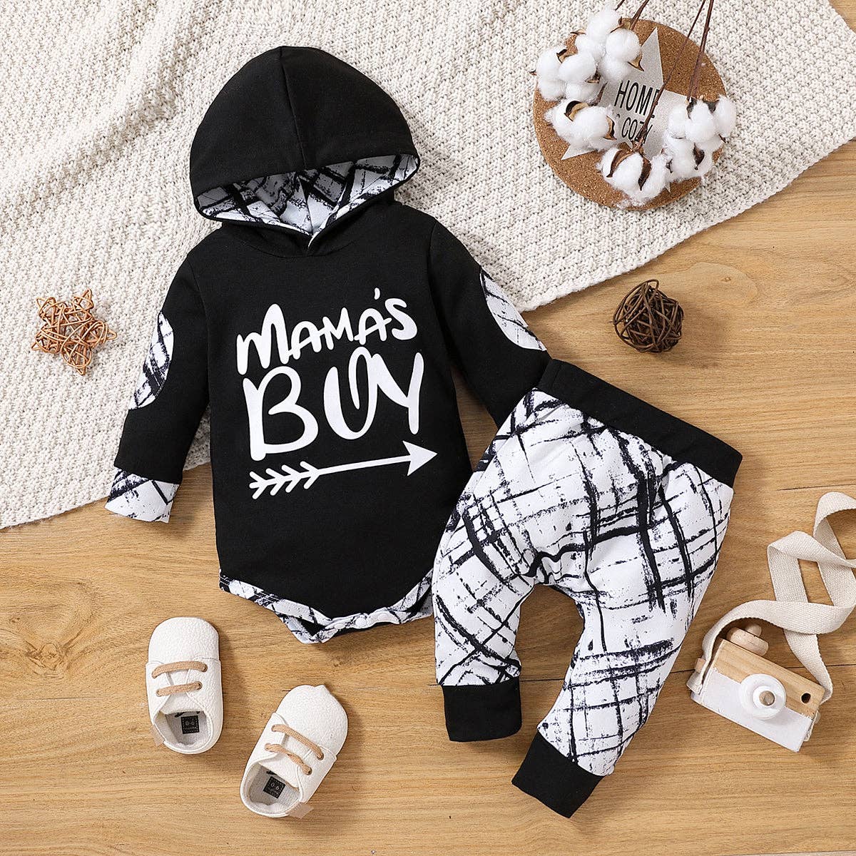 2pcs Baby Boy Graphic Black Hooded Romper Pants Set: Black