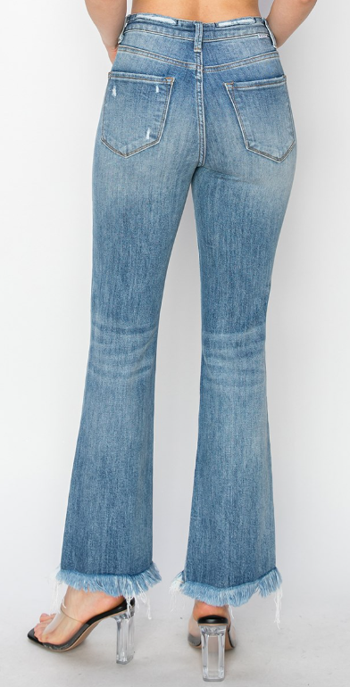 HIGH RISE CROP BOOTCUT FRAYED JEANS