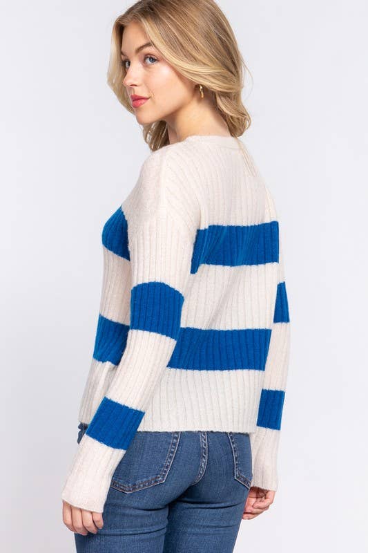 Long Sleeve Round Neck Stripe Sweater: Cream/Teal Blue