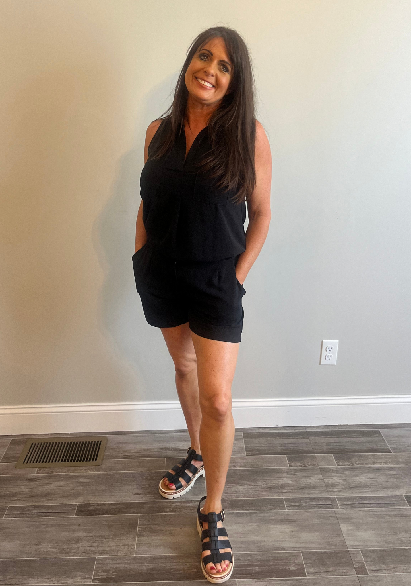 Black Vneck Collard Tank with Pocket