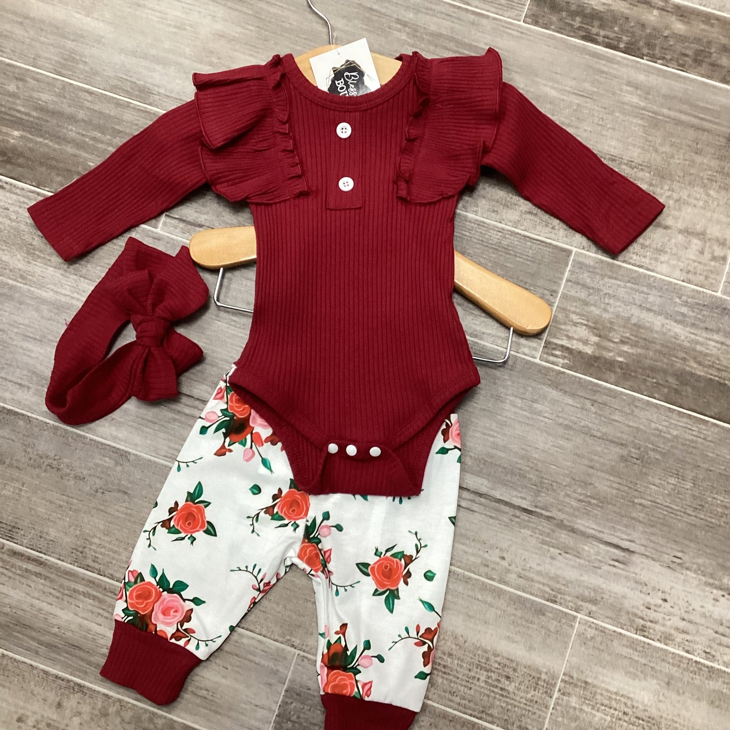 Baby Girl 3pcs Ribbed Rose Floral Long Sleeve Romper Set: Burgundy