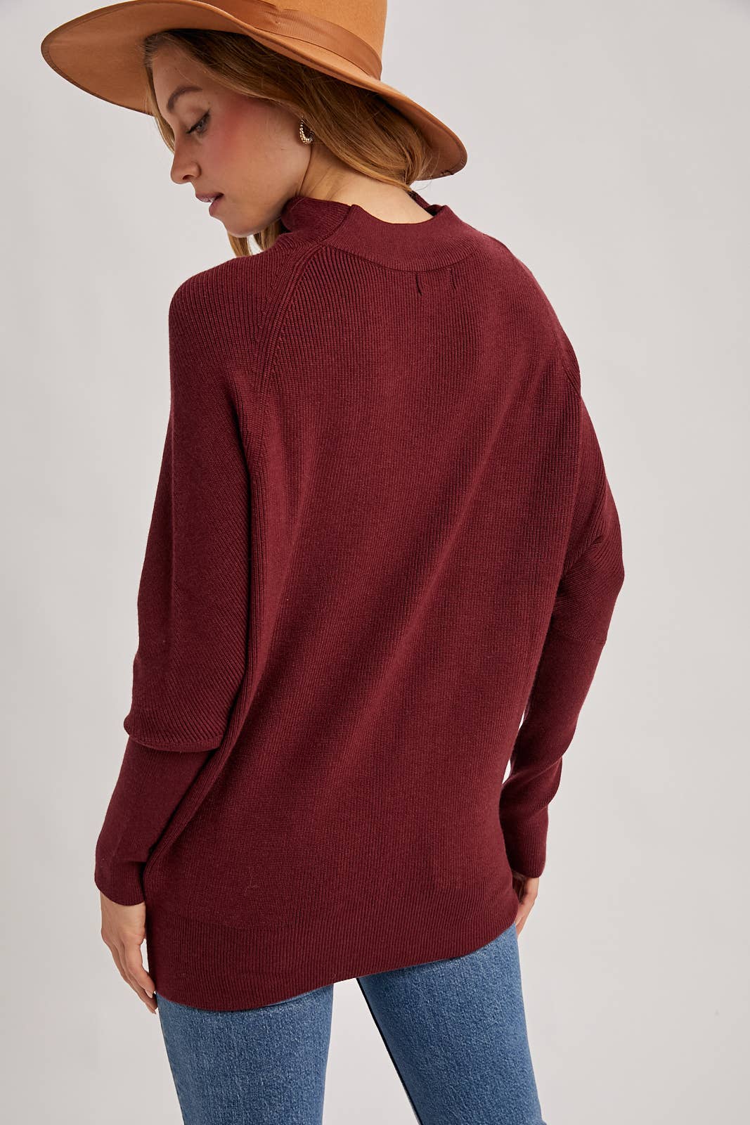 MAROON SLOUCH NECK DOLMAN SLEEVED PULLOVER