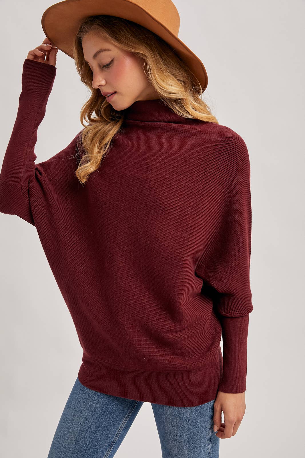 MAROON SLOUCH NECK DOLMAN SLEEVED PULLOVER