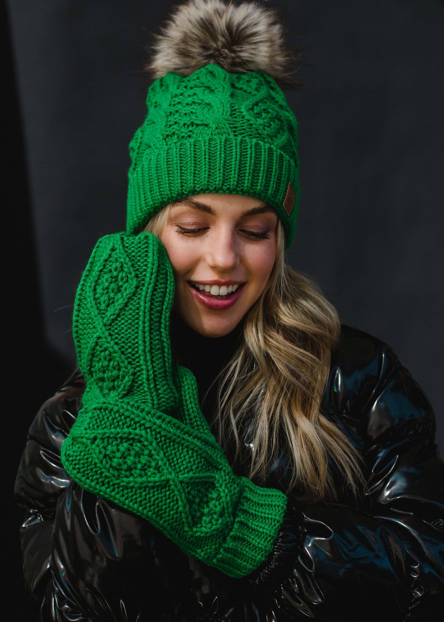 Kelly Green Cable Knit Mittens